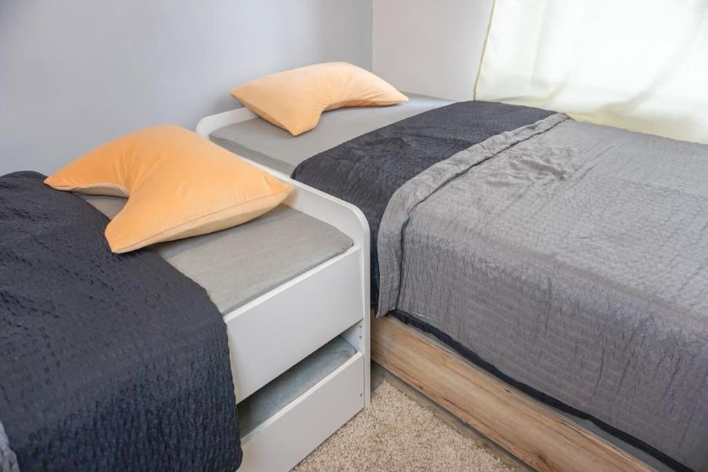 Apartment In Wuppertal - Charmante 3-Zimmer-Oase Mit Kamin Und Badewanne Exterior foto
